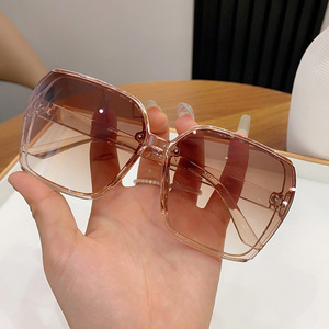 แว่นตากันแดดดาวหญิงพร้อมแว่นกันแดดไทด์ใหม่หน้าใหญ่บางเฉียบแว่นตาขับรถชายป้องกันรังสียูวี - Product Image 4