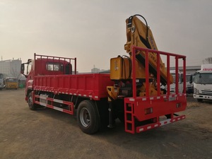 Camión ISUZU Japonés 6x6 con Tracción en Todas las Ruedas, Grúa Montada en Camión de 8T, Grúa Montada en Camión de 5T, Camiones Todoterreno 4x4 6x6 AWD - Product Image 5