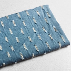 Tela vaquera rasgada arrugada Premium personalizada, tela vaquera de tejido suave elástico de alta calidad para ropa - Product Image 2
