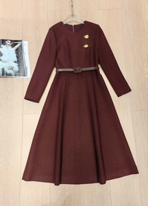 Nuovo abito invernale di alta qualità 2025 <span class=keywords><strong>abiti</strong></span> firmati di moda donna Flower botton cintura Deco manica lunga a metà polpaccio <span class=keywords><strong>in</strong></span> <span class=keywords><strong>lana</strong></span> kaki - Product Image 3