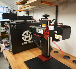 Máquina de Marcado Láser de Fibra Haotian <span class=keywords><strong>Laser</strong></span> HT-350 350W JPT M7 Mopa, Compatible con DXF, PLT, BMP, AI, DWG, DLA, LAS, Alta Productividad, Nueva BJJCZ - Product Image 3