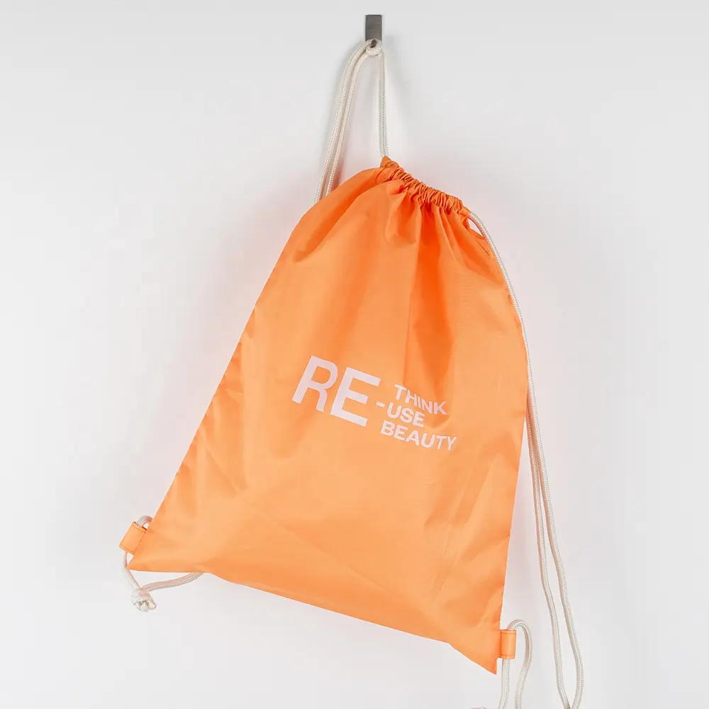 OEM R-PET taşınabilir hafif dayanıklı özel polyester ipli sırt çantası seyahat spor