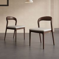 Chaise de salle à manger JP Nordic moderne minimaliste en bois massif avec siège en cuir, dossier et design portable pour la maison, le bureau et l'hôtel