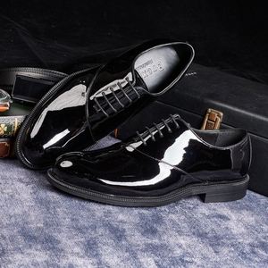 Chaussures de luxe en cuir véritable pour hommes, idéales pour les affaires et les mariages, avec fermeture éclair, motif camouflage, antidérapantes, respirantes et légères pour l'automne - Product Image 4