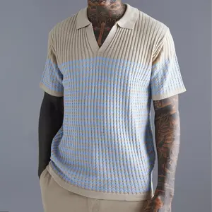 Fabrik kundenspezifisch oem odm großhandel gestricktes hemd v-ausschnitt gestreifter jacquard modisch kurze Ärmel gestrickt poloshirt gestrickt hemd männer