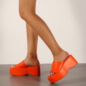 2025 Sandales et Claquettes pour Femmes à Talons Compensés et Plateforme, Mode Été, Semelle Épaisse - Product Image 5