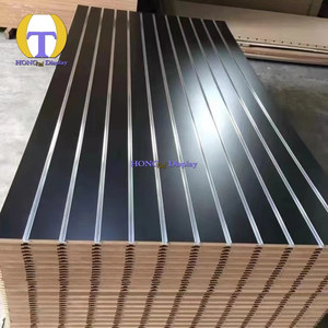 Chất Lượng Cao Hiện Đại Gỗ Fibreboard Slatwall Tùy Chỉnh Màu Sắc 18Mm P2 MDF Hội Đồng Quản Trị Siêu Thị Đồ Nội Thất Khói Cửa Hàng Hiển Thị - Product Image 1