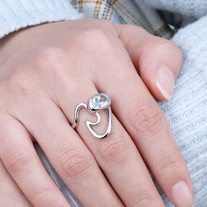 Bague Aquamarine Élégante <span class=keywords><strong>et</strong></span> Raffinée, Design Ondulé Inspiré par la Mer, Garde du Pur Courage, Bijoux Fins - Product Image 5