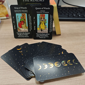 Carte dei Tarocchi Personalizzate con Stampa e Confezione su Misura, con Guida, Mazzo di Tarocchi con Bordi Dorati - Product Image 2