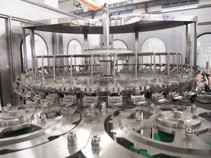 Ligne complète de production de jus de fruits/équipement de fabrication de jus de pomme/<span class=keywords><strong>prix</strong></span> de la <span class=keywords><strong>machine</strong></span> de remplissage de jus - Product Image 4