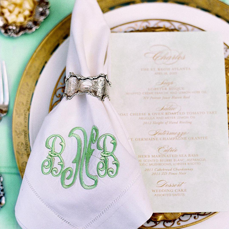 สีเขียวอ่อน