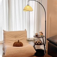 BGST Postmoderne Rétro LED Lampadaire Moderne Pratique Lumière Design De Luxe avec Corps En Fer Intérieur Table Debout et Lampadaires