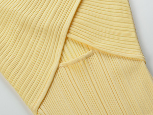 2026新款端庄连衣裙交叉领镂空蕾丝拼接修身长款鱼尾裙女奶油黄休闲针织连衣裙 - Product Image 4