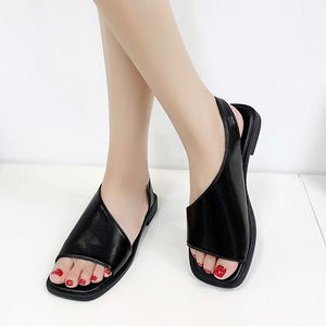 Nouvelles <span class=keywords><strong>sandales</strong></span> romaines <span class=keywords><strong>plates</strong></span> pour femme 2025 à imprimé léopard, chaussures de plage d'extérieur à bout carré, fermeture à enfiler, semelle intérieure en chanvre, été - Product Image 4