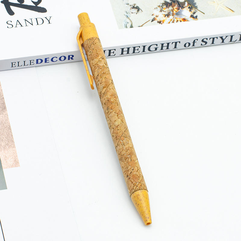 Yellow Wheat Straw Clip