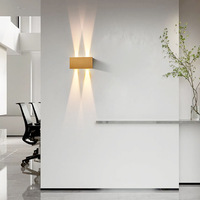 Lampe murale LED carrée blanc chaud pour intérieur, éclairage d'escalier, type applique murale pour lieux humides