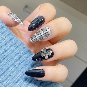 TSZS Y2K 3D farfalla <span class=keywords><strong>unghie</strong></span> parti argento <span class=keywords><strong>con</strong></span> cristallo Nail Art charm in fai da te Nail Art accessori per la decorazione - Product Image 4
