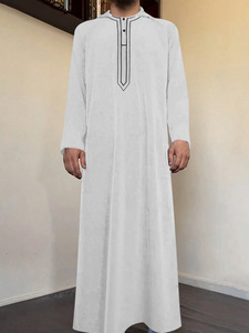 Robe Thobe Noire à Capuche Brodé CCY pour Hommes avec Boutons – Vêtement Islamique Modeste – Vente en Gros – <span class=keywords><strong>Boubou</strong></span> <span class=keywords><strong>Homme</strong></span> Musulman - Product Image 3