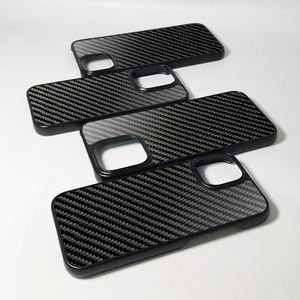 Vente chaude Personnalisé Rainuré Téléphone Shell Grade <span class=keywords><strong>En</strong></span> Fiber De Carbone Plaque Arrière <span class=keywords><strong>En</strong></span> Option pour iPhone Série Shakeproof Cas pour Plus - Product Image 2