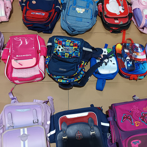 Borse Scolastiche Usate Miste Premium per Bambini - Zaini di Seconda Mano di Alta Qualità all'Ingrosso - Vendita all'Ingrosso Ecologica e Durevole - Product Image 1