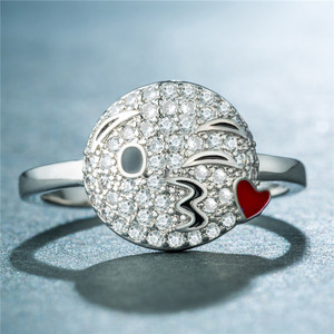Bague mignonne en forme de visage souriant pour femmes, bijou de doigt créatif et amusant, tendance et original - Product Image 2
