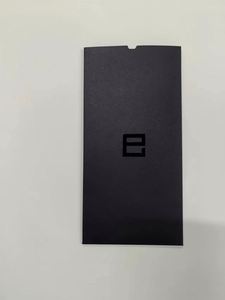 Enveloppe Portefeuille en Carton Noir Recyclé Personnalisée pour Carte Clé d'Hôtel avec Logo en Feuille d'Argent – Emballage Cadeau Premium en Gros - Product Image 4