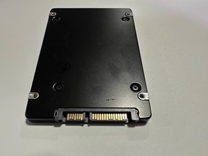 GUIXING Enterprise 1,92 T SATA 6 Gb/s Unidad de estado sólido PM893 2,5 SSD interno Carcasa metálica para servidor - Product Image 6