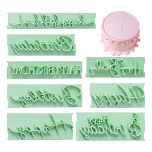 Set di 8 Timbri in Plastica Fatti a Mano per Decorazione Torte, Stampi Personalizzati per Fondente e Biscotti, Lettere per Decorazione Dolci Fai-da-Te - Product Image 1