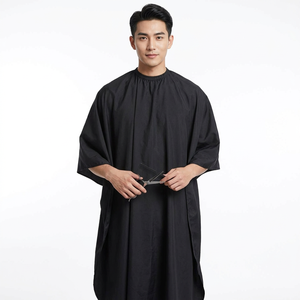 Capa de Barbero con Estampado de Camuflaje, Impermeable, para Corte de Cabello, Moderna y Profesional, Negra - Product Image 1