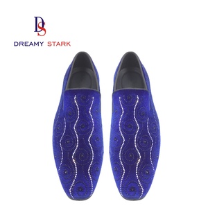 Chaussures Homme Confortables en Cuir Velours de Vachette Vintage Faites à la Main, Personnalisables, Durables, de Haute Qualité, avec Logo Personnalisé et Processus de Broderie à Chaud - Product Image 4