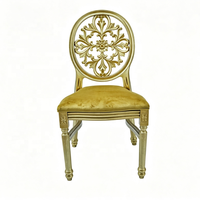 Chaise de mariage en résine dorée avec dossier ovale sculpté motif soleil et fleurs, coussin en velours doré, pour banquet