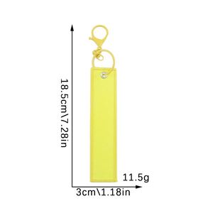 Porte-clés tendance en polyester et acier inoxydable durable, personnalisable avec broderie pour marques sur mesure, vente en gros pour boutiques en ligne - Product Image 3