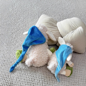Peluche <span class=keywords><strong>de</strong></span> Oveja Alemana NI, Cordero <span class=keywords><strong>de</strong></span> Peluche, Almohada Adorable, Muñeco Cálido, Relleno <span class=keywords><strong>de</strong></span> Poliéster Súper Suave, Unisex, <span class=keywords><strong>Precio</strong></span> <span class=keywords><strong>de</strong></span> Fábrica, Regalo - Product Image 4