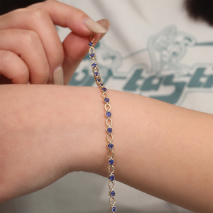 กำไลข้อมือผู้หญิงทองคำแท้ 14k 18k  ฝังแซฟไฟร์ทรงกลมขนาด 3 มม. ผลิตด้วยมือ  งานสั่งทำพิเศษ  ของขวัญวันสำคัญสำหรับสาวๆ  เครื่องประดับคุณภาพสูง - Product Image 3