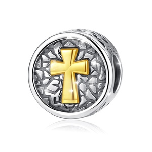 DIY oblato redondo chapado en oro Cruz relieve diseño S925 <span class=keywords><strong>de</strong></span> plata esterlina separador <span class=keywords><strong>de</strong></span> Metal <span class=keywords><strong>abalorios</strong></span> para <span class=keywords><strong>pulseras</strong></span> - Product Image 1
