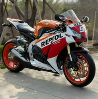 Moto sportive de course Honda1 CBR1000 1000cc à refroidissement liquide, quatre cylindres, EFI, haute vitesse, maniabilité stable