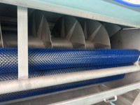Zoete aardappel gember courgette erwten bubbelwasser fruit groente sorteer- en drooglijn voor voorbereide groentefabriek