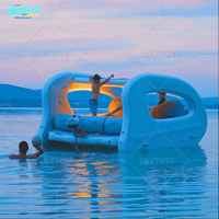 Bateau de plaisance gonflable de luxe avec auvent pare-soleil et support moteur pour les loisirs aquatiques sur lac et mer