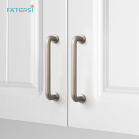 Poignée de porte d'armoire moderne simple en zinc doré Petite poignée haut de gamme de luxe pour armoire de cuisine et accès aux tiroirs