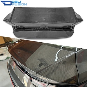 ฝากระโปรงท้ายคาร์บอนสำหรับ Hyundai Elantra/Avante (Cn7) ปี 2021+ รุ่น OEM แบบคาร์บอนไฟเบอร์ - Product Image 1