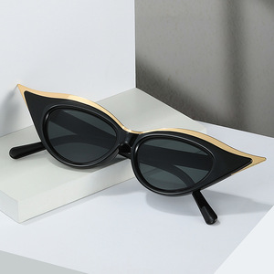 <span class=keywords><strong>Lunettes</strong></span> <span class=keywords><strong>de</strong></span> <span class=keywords><strong>soleil</strong></span> œil <span class=keywords><strong>de</strong></span> chat pour <span class=keywords><strong>femme</strong></span> <span class=keywords><strong>de</strong></span> luxe les plus vendues, blanches et roses, avec monture en PC, en vente - Product Image 3