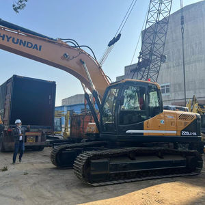 Pelle sur chenilles Hyundai 225LC-9S d'occasion en corée du sud avec un excellent état de fonctionnement, pelle Hyundai en stock - Product Image 1