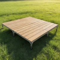 Dalles de terrasse modulaires en composite WPC pour extérieur avec cadre de quille réglable en acier inoxydable et acier ZAM (Zinc-Aluminium-Magnésium)