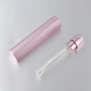 プレミアムアルミ製アトマイザー香水ボトル（空ボトル）8ml、アルミケースとガラスボトル付き、詰め替え用ツイストオープンデザイン - Product Image 3