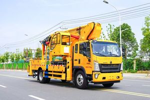 Camion plateforme élévatrice Sinotruk HOWO avec cabine couchette et nacelle de travail à flèche télescopique 7 sections, à vendre à prix d'usine compétitif - Product Image 4