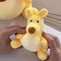 Pendentif en peluche souris jaune abstraite et mignonne, figurine ludique kangourou, breloque de sac, cadeau en polyester et coton PP