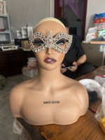 Grande Tête de Mannequin Femme Réaliste pour Présentation de Perruques Cheveux Humains Bouclés, Support de Perruque et Bandeau