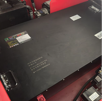 Chariot à palettes à contrepoids au lithium-ion, capacité de charge de 2500 kg, 4 roues motrices, équipement de manutention en entrepôt