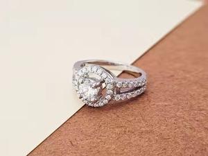 แหวนเพชรโมอิสสีขาวทอง14K แหวนหมั้นและแหวนแต่งงานมรกตตัดสำหรับผู้หญิงเครื่องประดับสแตนเลสแบบปรับแต่งได้สำหรับเจ้าสาว - Product Image 2