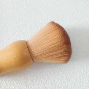 Brosse douce professionnelle de haute qualité pour le nettoyage des ongles et l'élimination de la poussière, fournisseur en gros d'articles pour ongles - Product Image 2